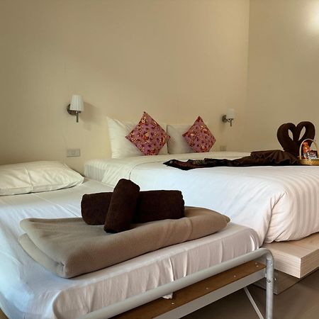 Malee Sirin Old Town Hotell Ko Lanta Exteriör bild