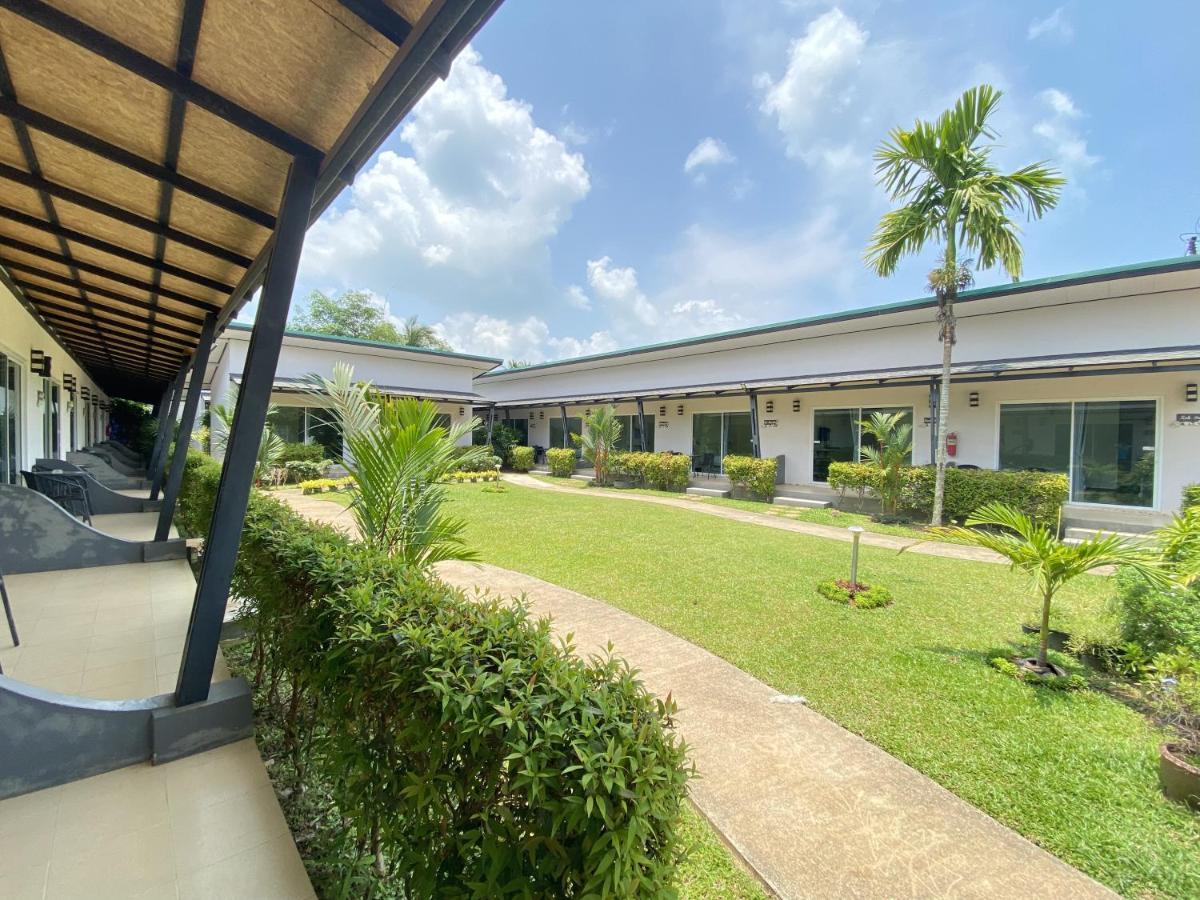Malee Sirin Old Town Hotell Ko Lanta Exteriör bild
