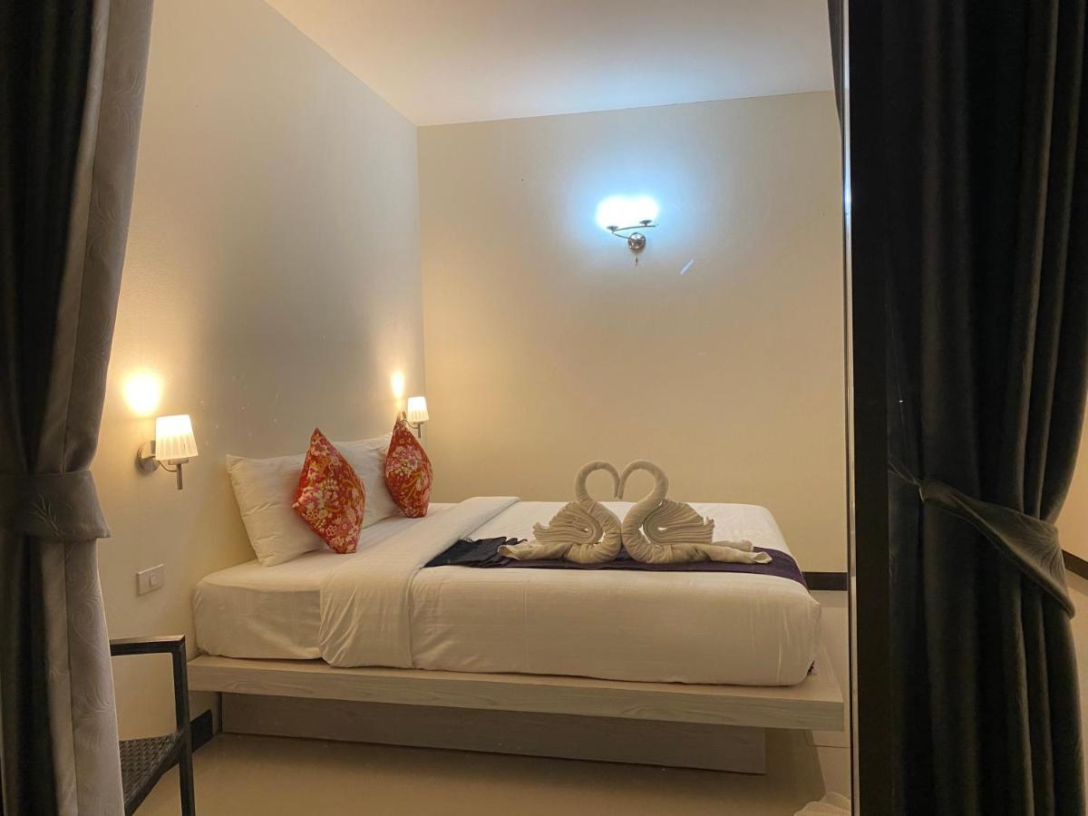 Malee Sirin Old Town Hotell Ko Lanta Exteriör bild