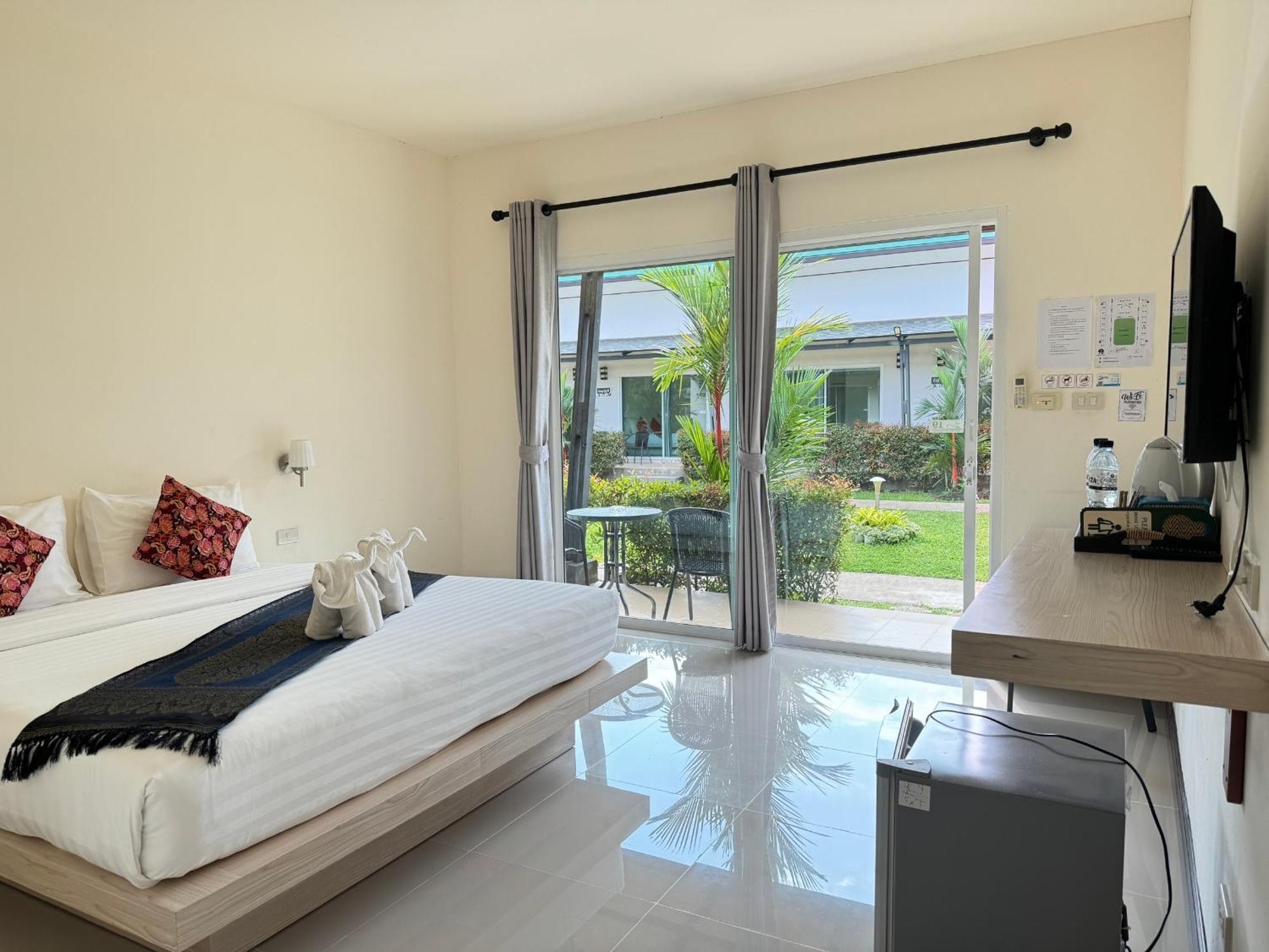 Malee Sirin Old Town Hotell Ko Lanta Exteriör bild