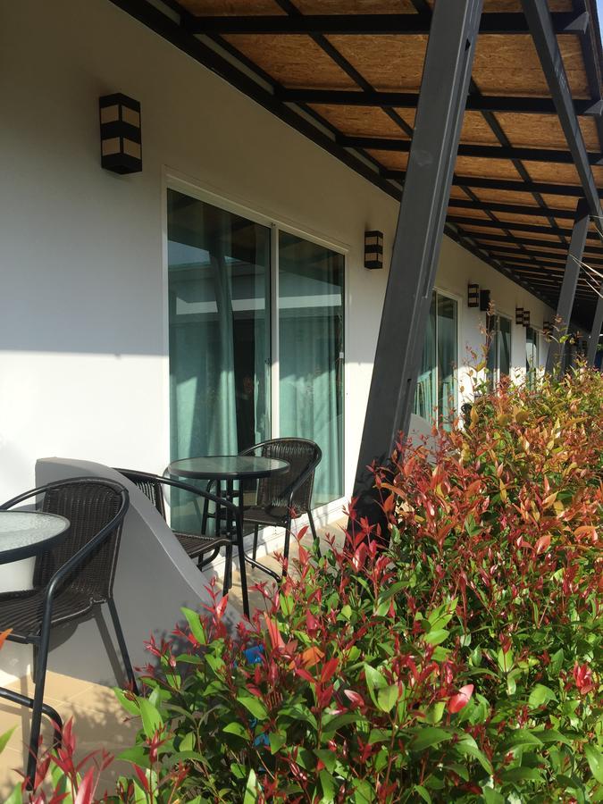 Malee Sirin Old Town Hotell Ko Lanta Exteriör bild