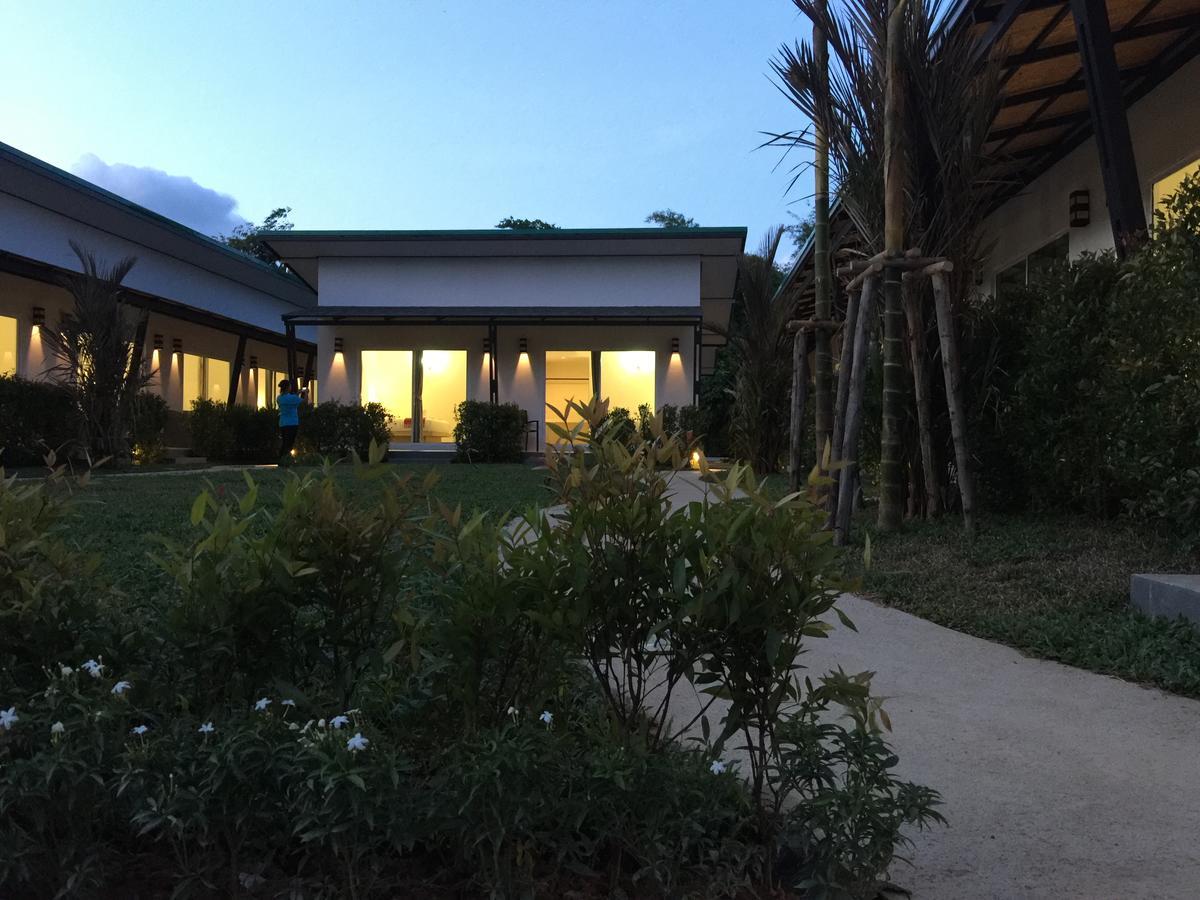 Malee Sirin Old Town Hotell Ko Lanta Exteriör bild