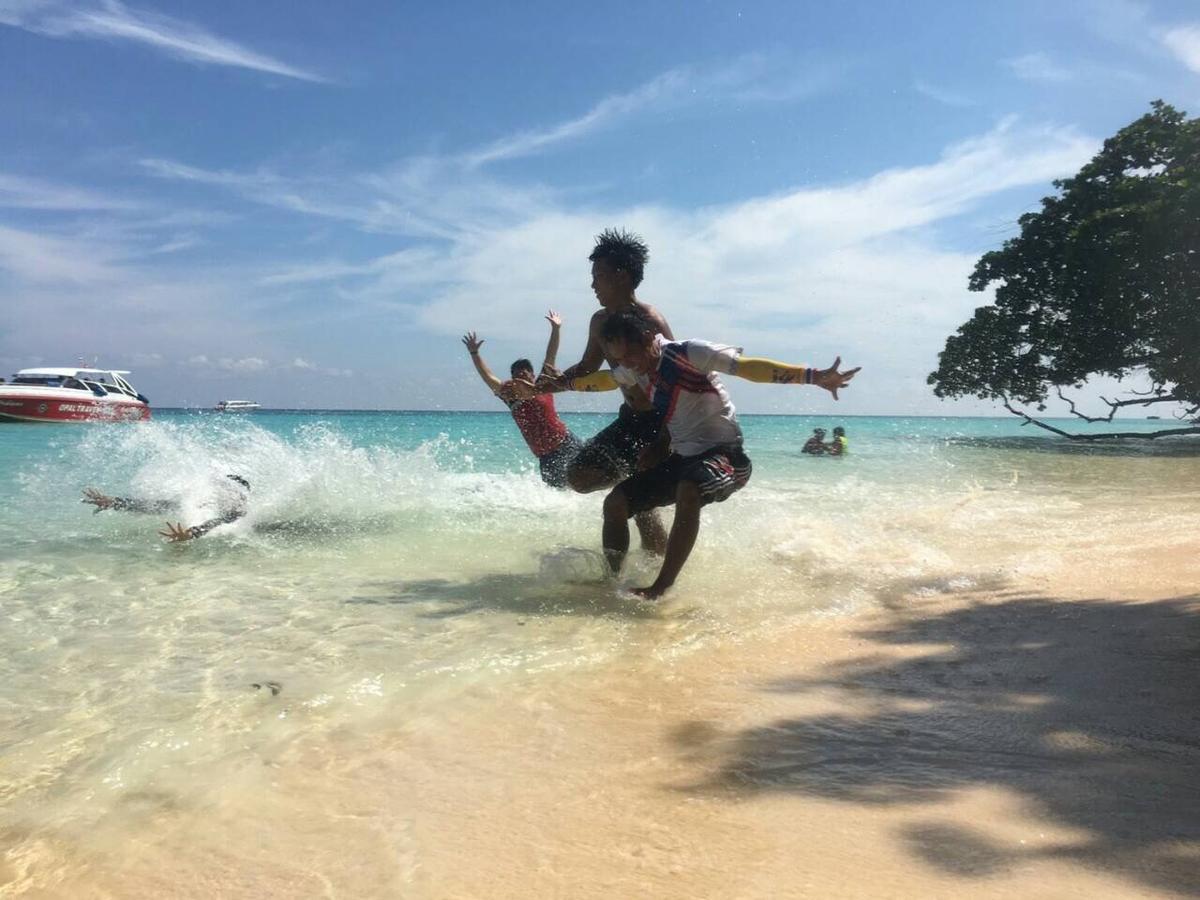 Malee Sirin Old Town Hotell Ko Lanta Exteriör bild