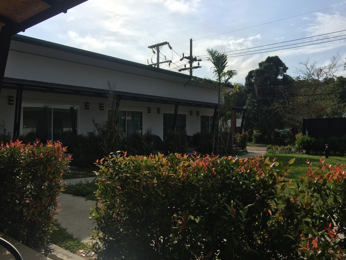 Malee Sirin Old Town Hotell Ko Lanta Exteriör bild