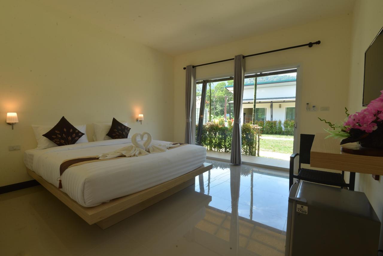 Malee Sirin Old Town Hotell Ko Lanta Exteriör bild